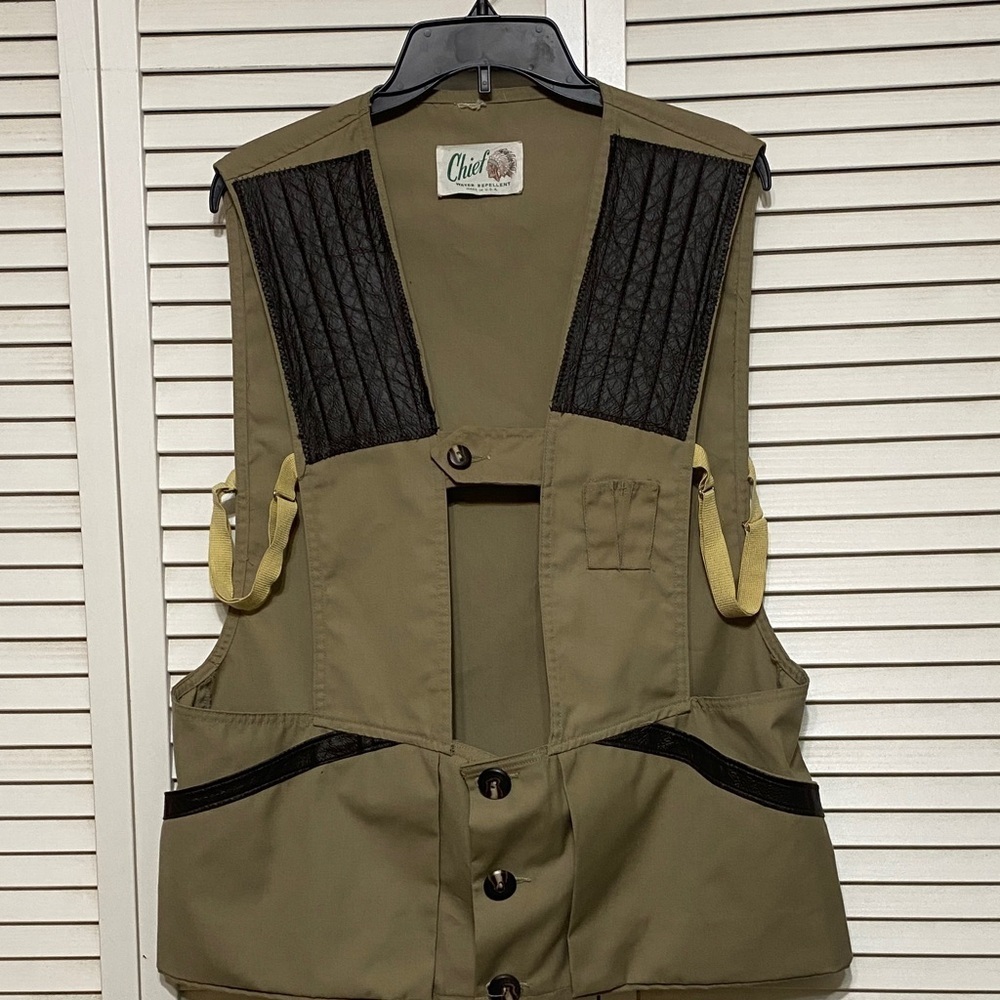 Chief Vintage Hunting Shooting Vest Water Resistant Size L